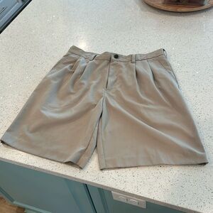 Izod Performance Golf dress shorts